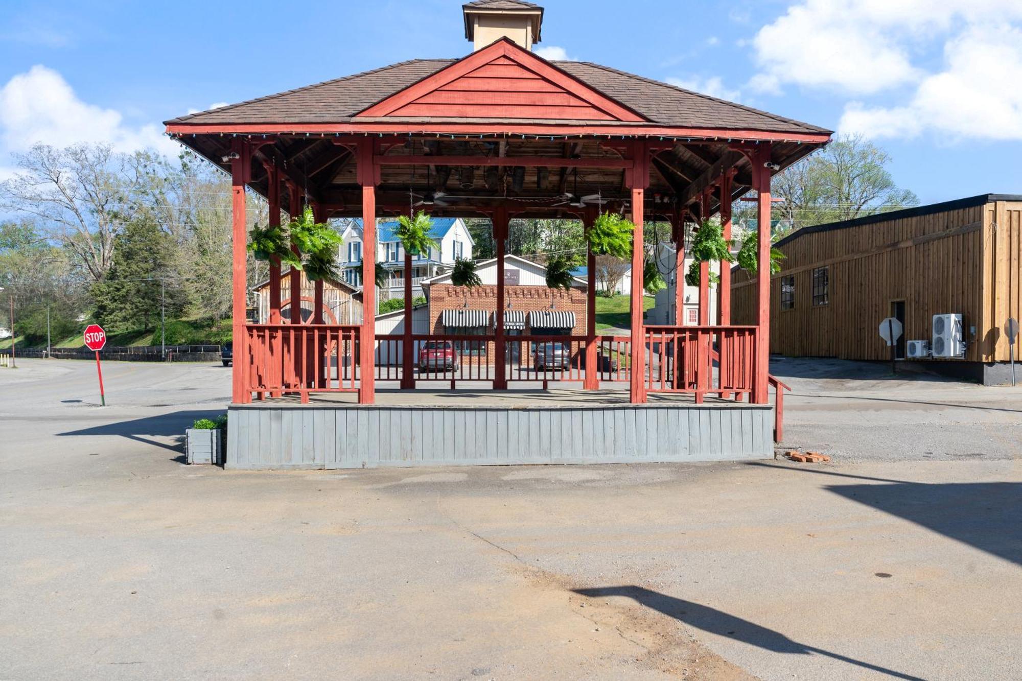 The Tellico Plains Inn And Event Venue Buitenkant foto